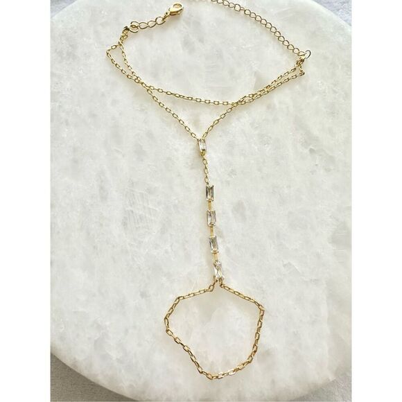 No Brand Jewelry - Cubic zirconia elongated radiant cut gold finger chain link bracelet ￼